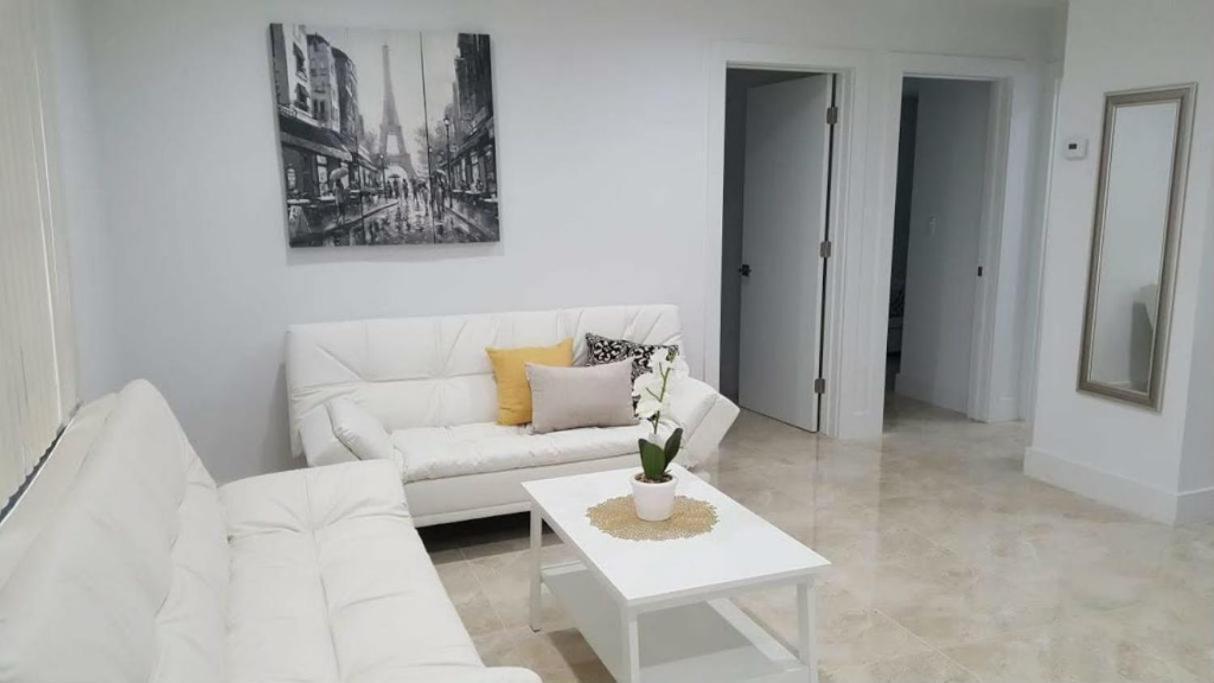 N61 Apartment Hollywood Luaran gambar