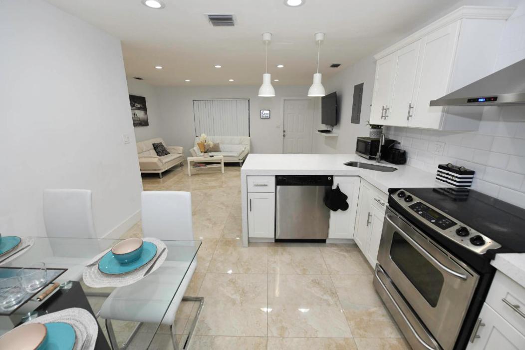 N61 Apartment Hollywood Luaran gambar