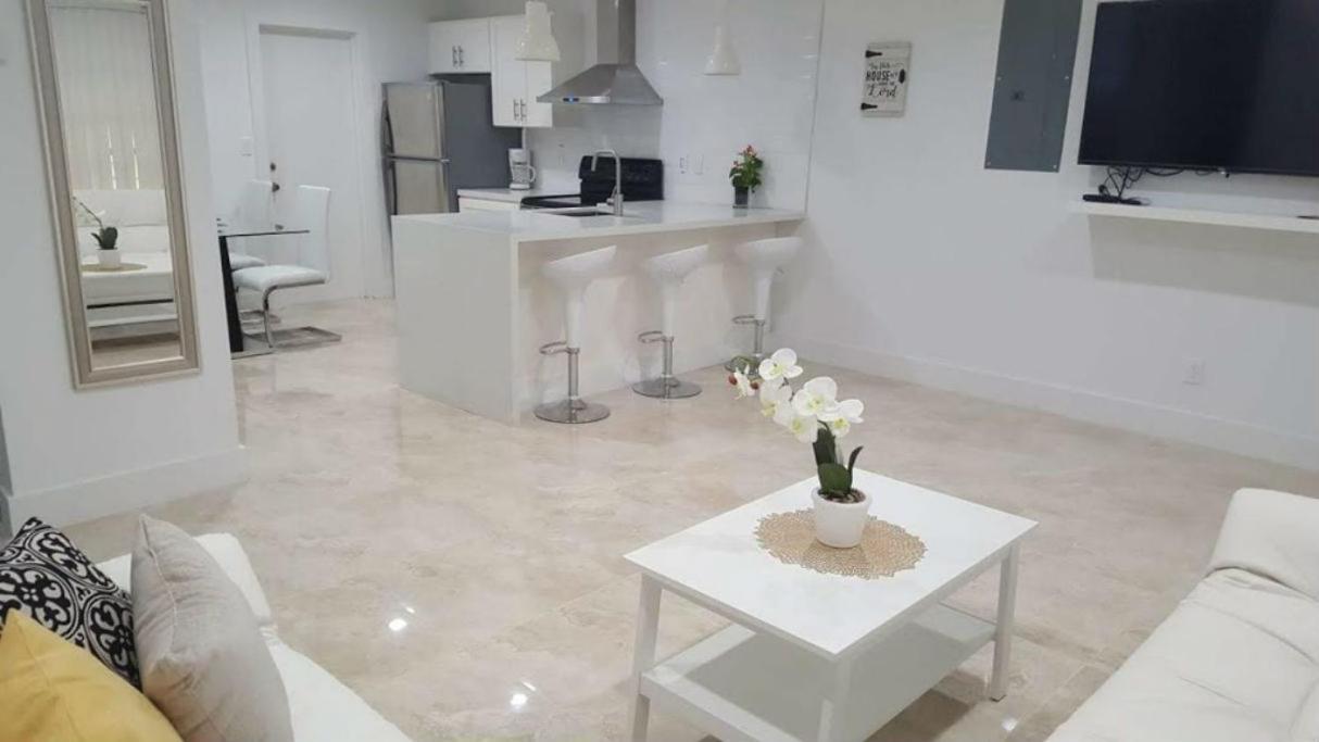 N61 Apartment Hollywood Luaran gambar